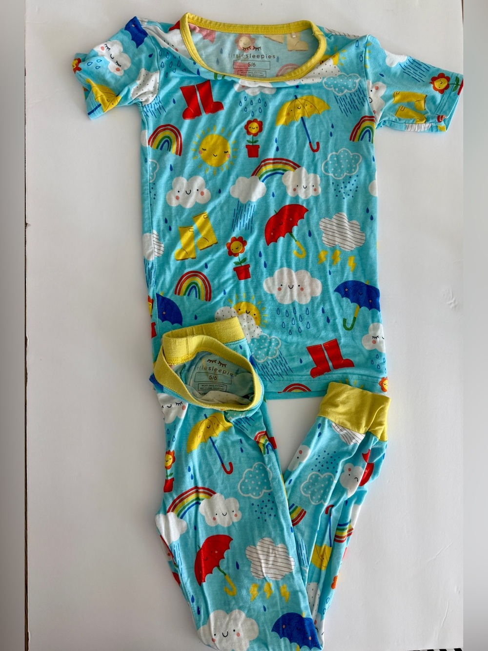 Little Sleepies Sun Showers Short Sleeve Pajama Pant Set 5/6 Gently Used